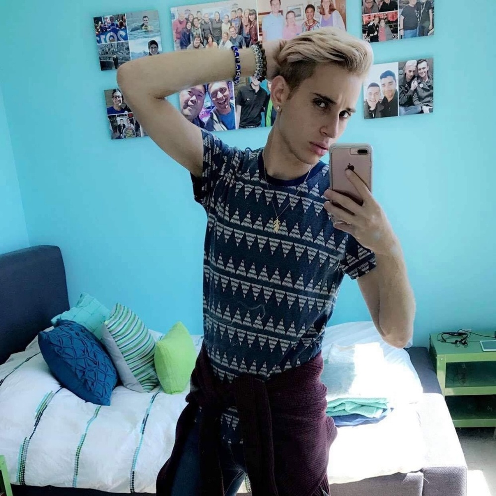 T-shirt - Picture 2 of 5